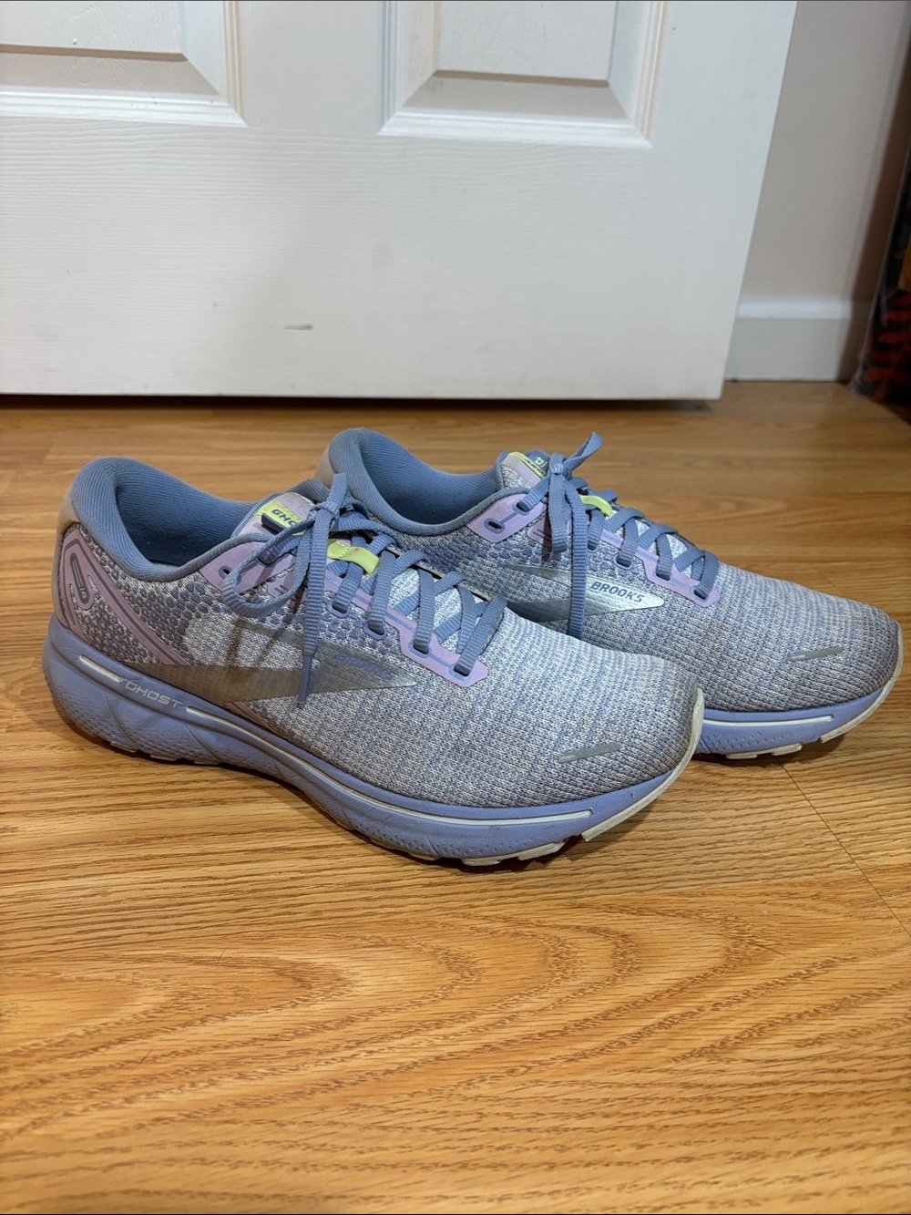 Brooks Ghost 14 Women’s Running Shoes - Lavender with Light Blue & Lime Accents